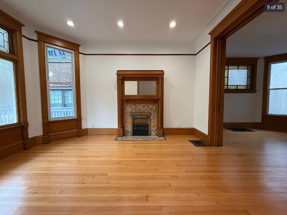 Building Photo - 3706 N Wilton Ave