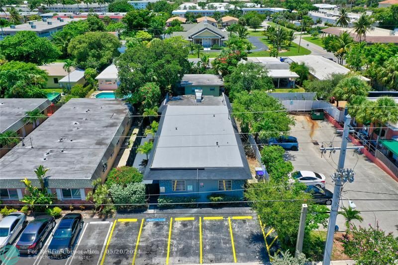 Building Photo - 109 SE 11th Ave