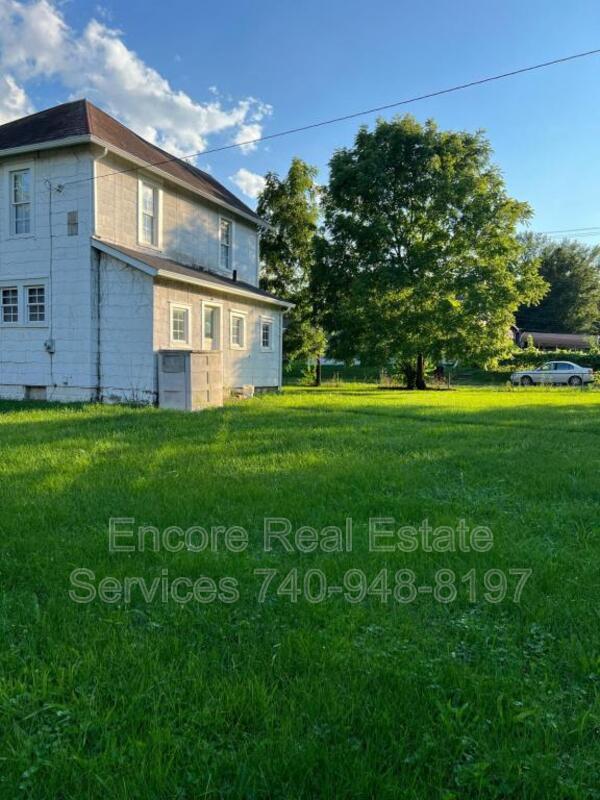 Building Photo - 526 Daniel Ave