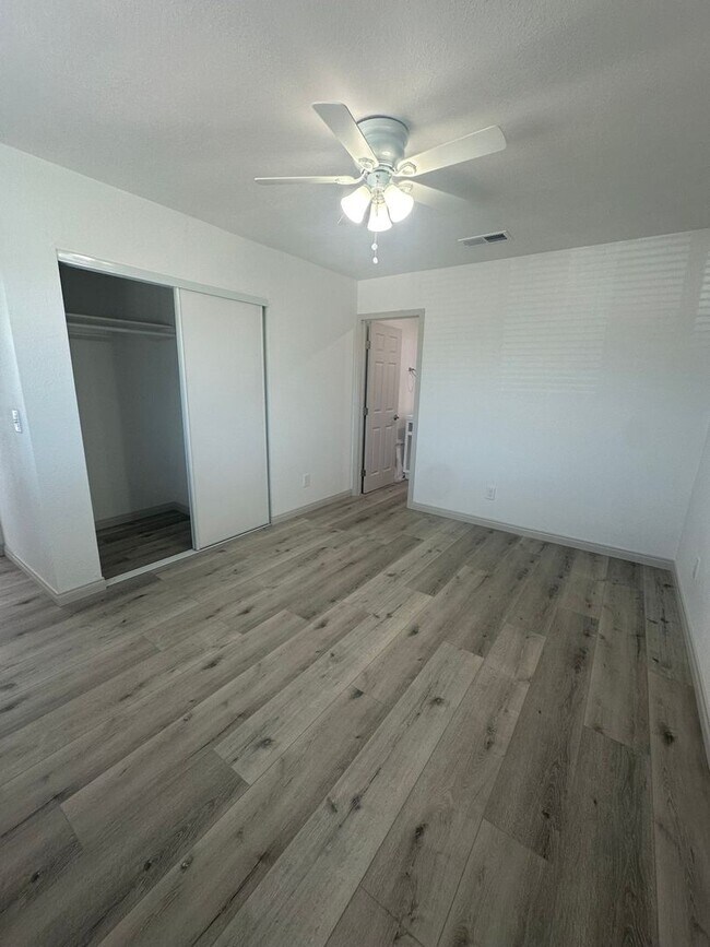 Building Photo - 202-204 Calla Avenue