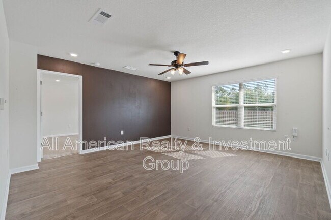Building Photo - 1047 Limpkin St