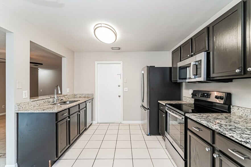 Building Photo - 12438 Dawn Vista Dr