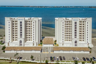 Building Photo - 1465 S Harbor City Blvd