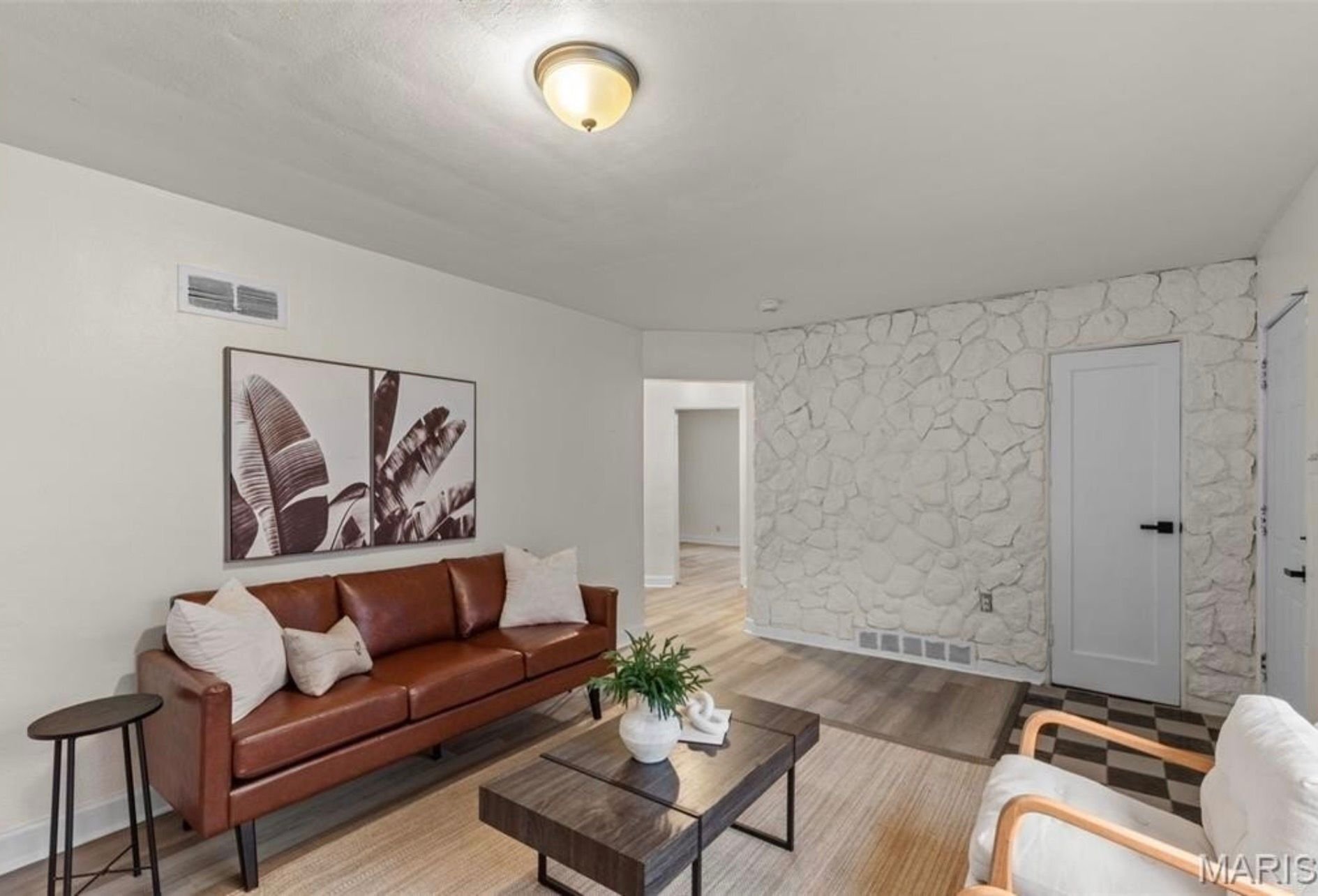 Building Photo - 9848 Lorna Ln