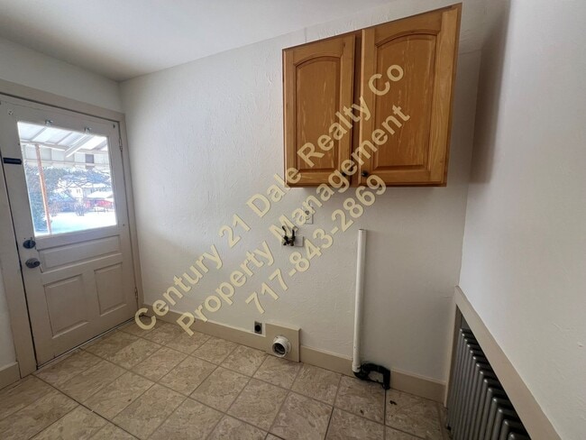 Building Photo - 3 Bedroom Home in Southern School District