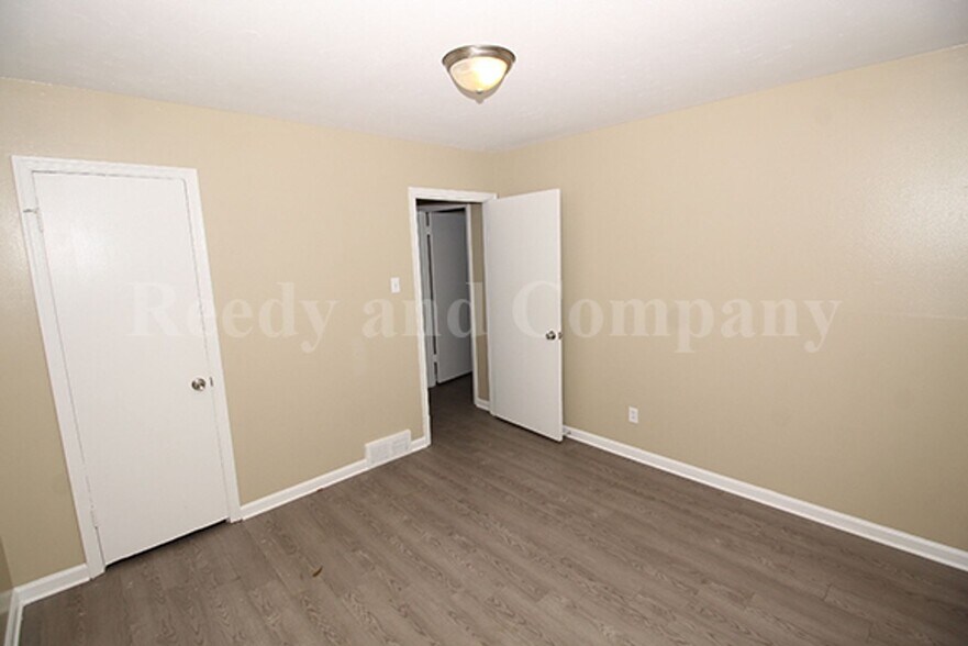 Building Photo - 1718 Borden Dr