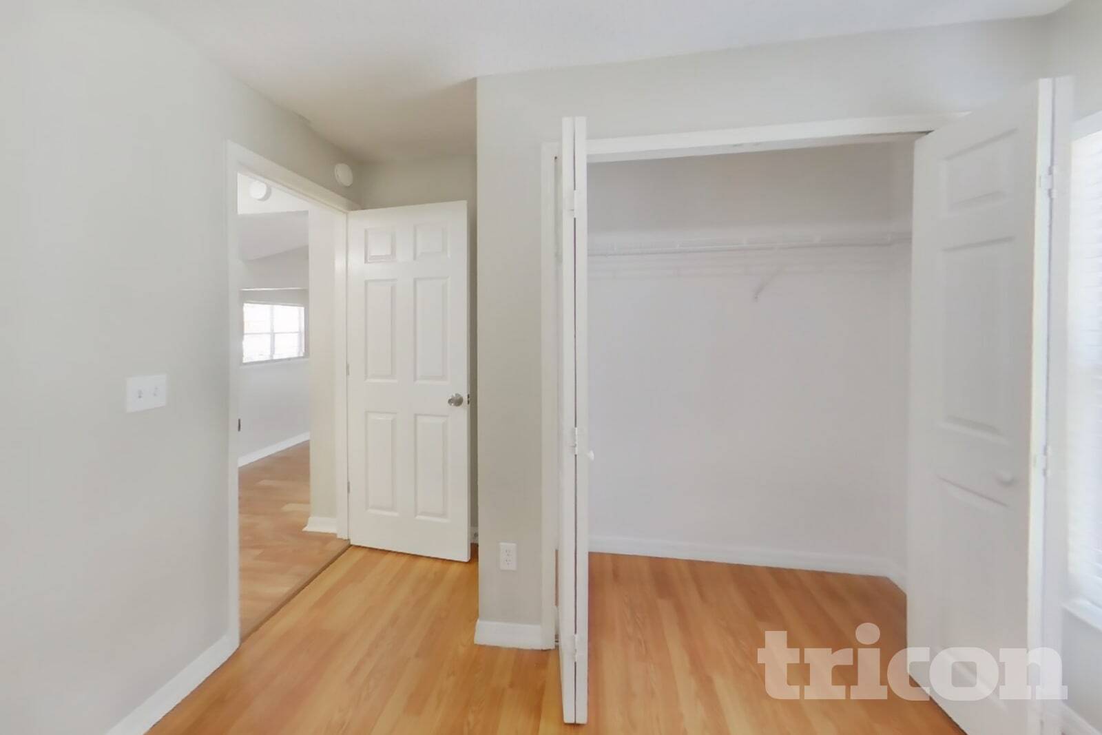 Building Photo - 17128 Woodcrest Way