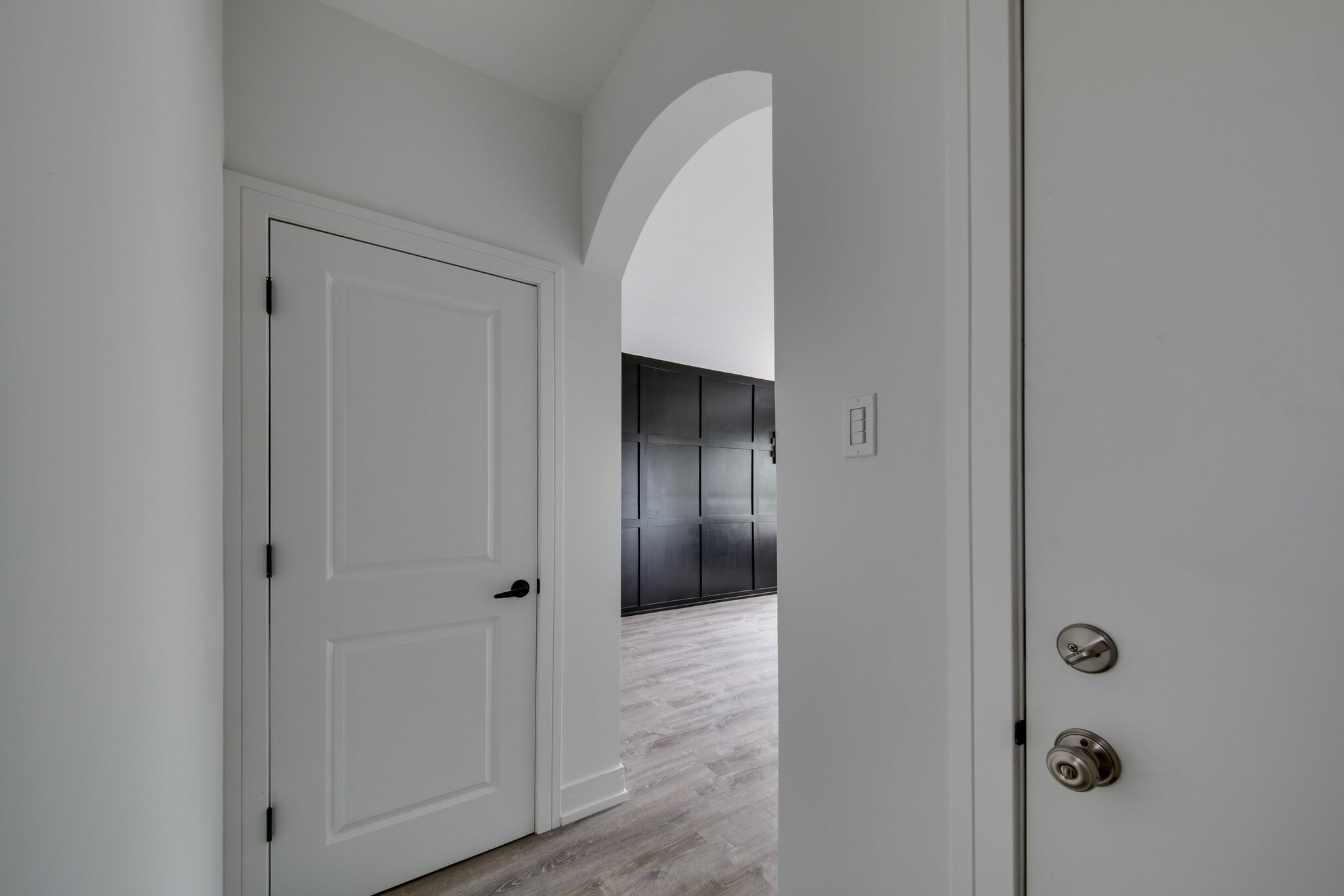 Building Photo - 3056 W Cortland St