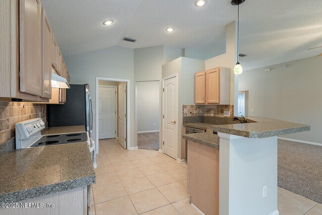 Building Photo - 1618 Highland View Ct