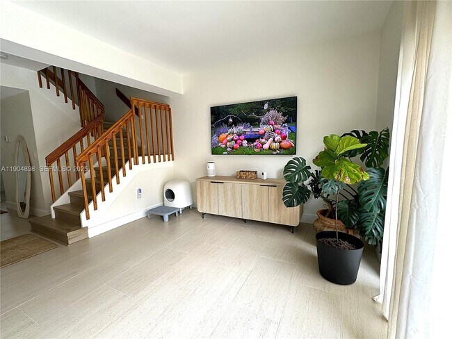 Building Photo - 14305 SW 57th Ln