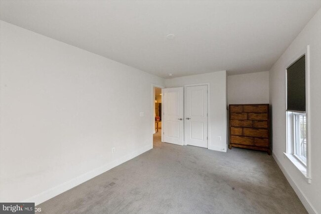 Building Photo - 25532 Byrnes Crossing Dr