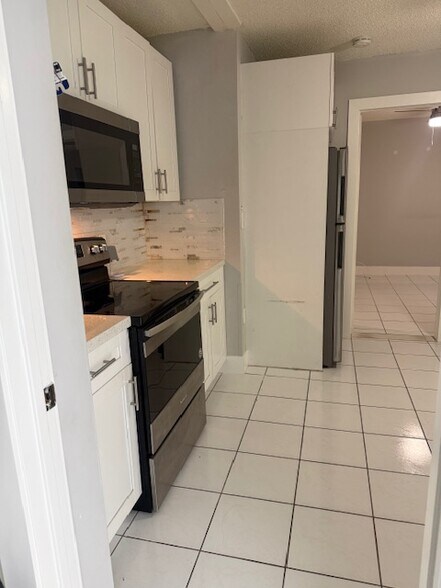 Building Photo - 1093 NW 134th Pl