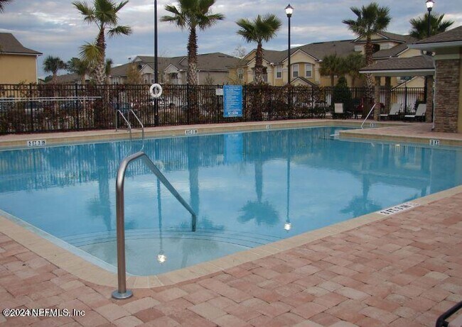 Building Photo - 7062 Snowy Canyon Dr