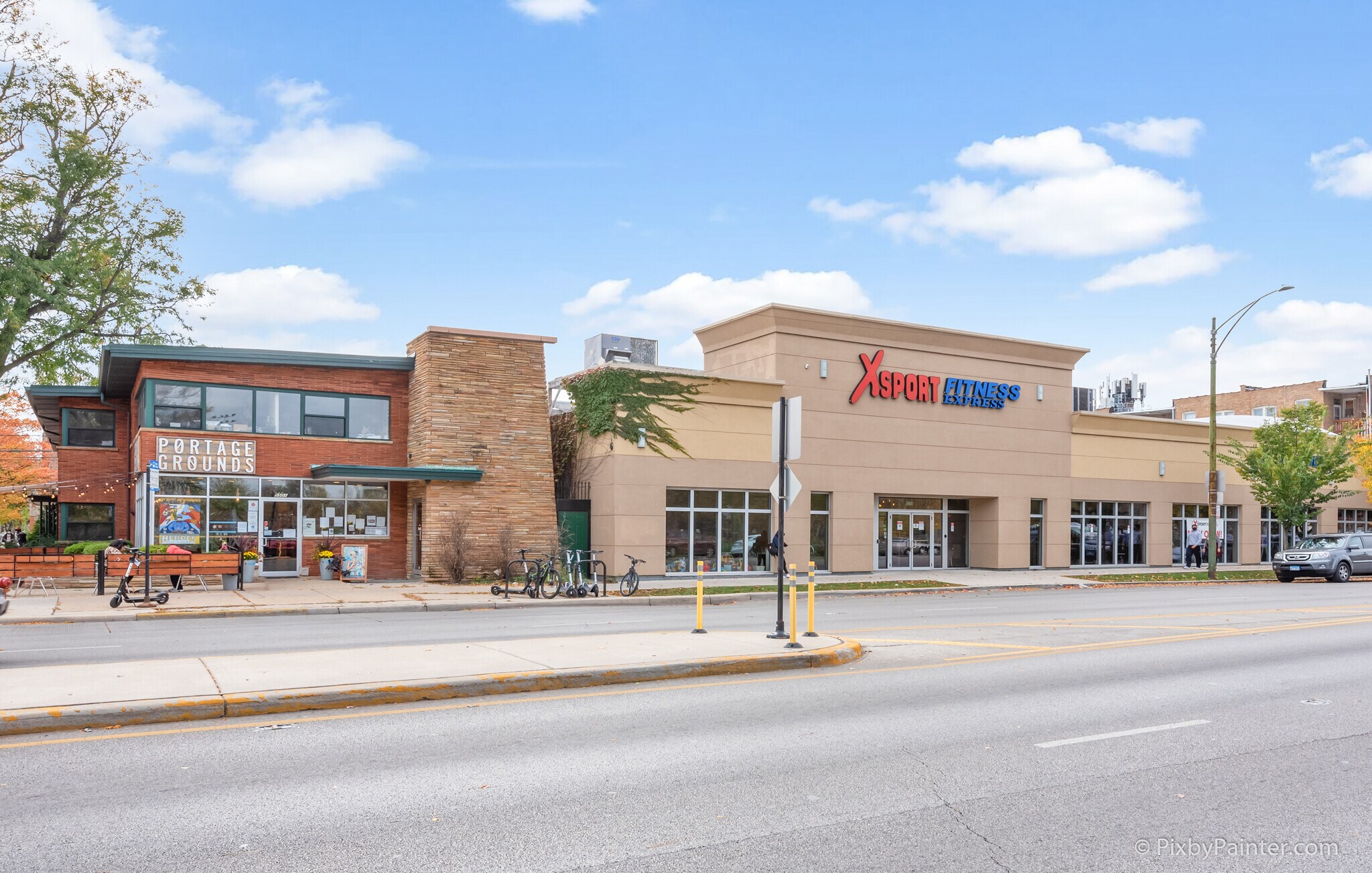 Building Photo - 5530 W Dakin St