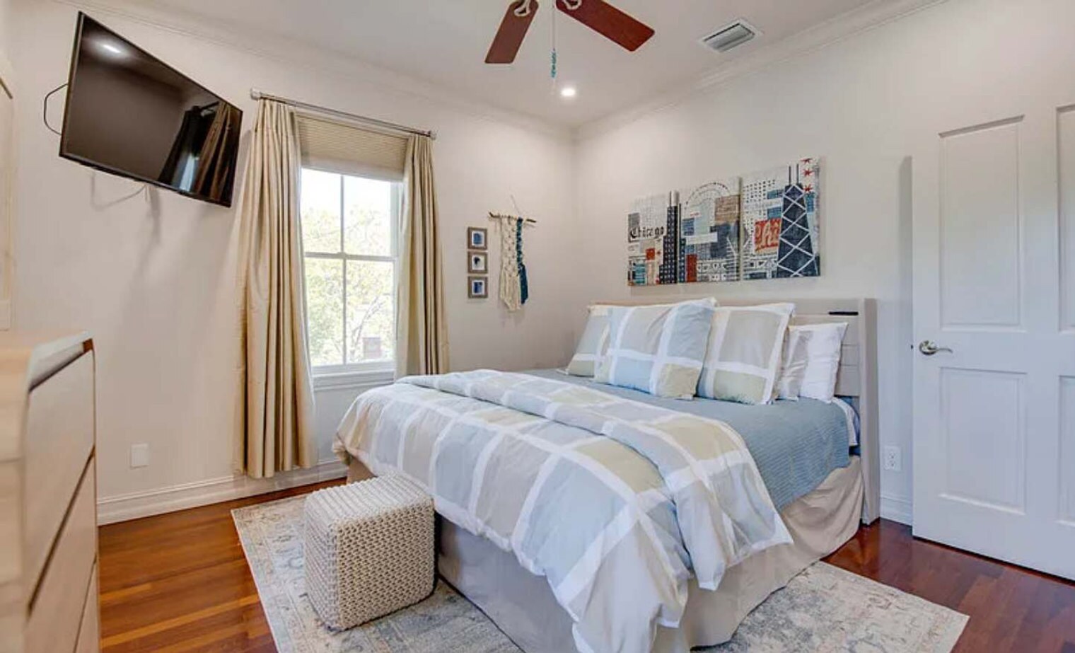 Building Photo - 120 Angela St