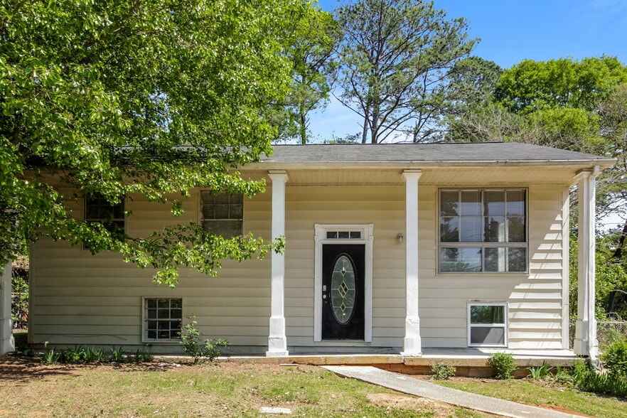 Primary Photo - 6500 Boca Grande Blvd