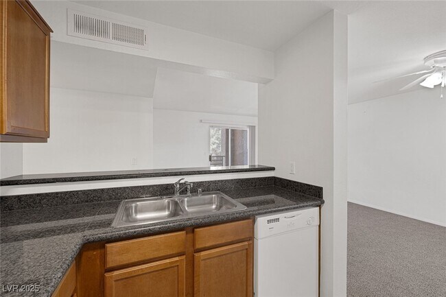 Building Photo - 2100 Jetty Rock Dr