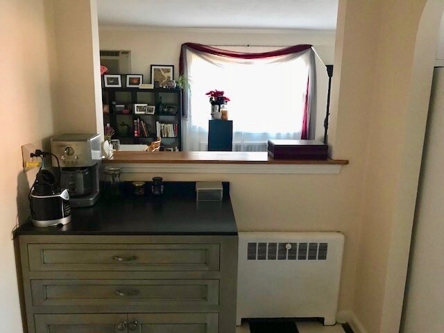 Building Photo - 877 Farmington Ave