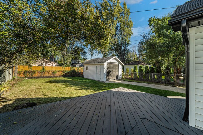 Building Photo - 1007 Mohawk Ave