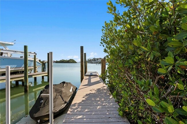 Building Photo - 3333 W Maritana Dr