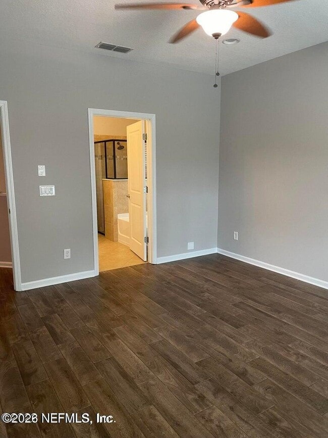 Building Photo - 81051 Leeside Ct