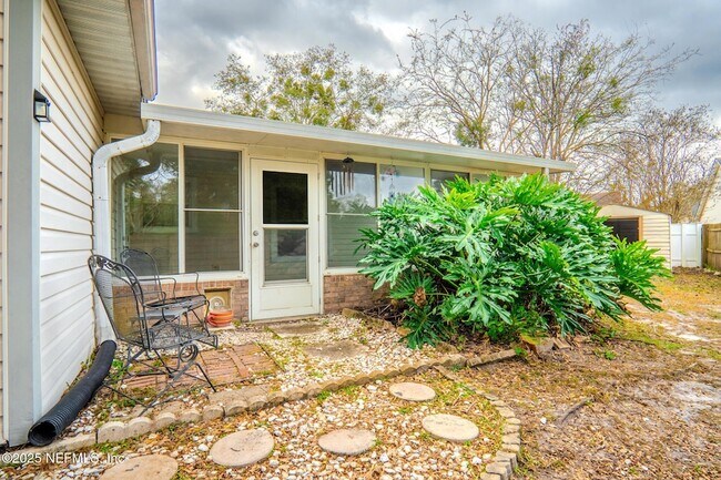 Building Photo - 11048 Ridge Point Dr