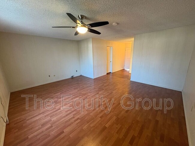 Building Photo - 1413 W Cambridge Ave