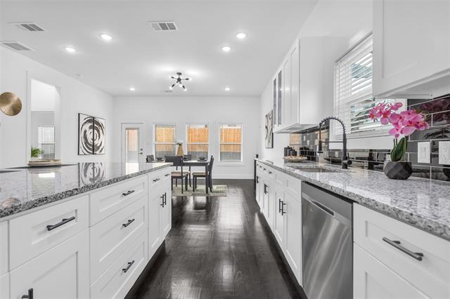 Building Photo - 407 Dubois Ave