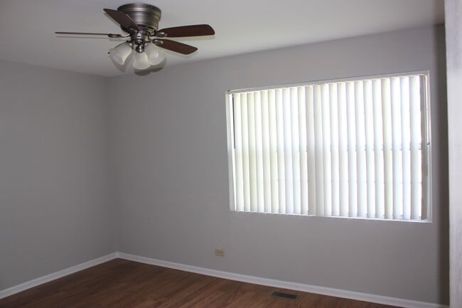 Building Photo - 410 Ashwood Ct
