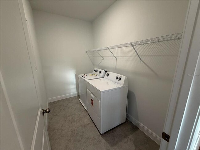 Building Photo - 2184 Axel St