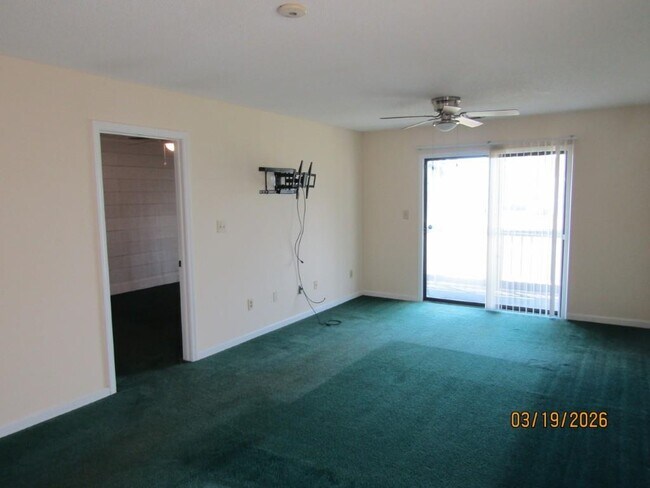 Building Photo - 1095 Plantation Dr