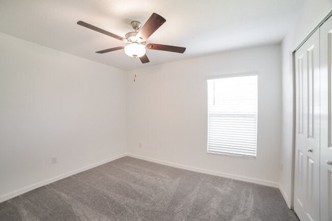 Building Photo - 4125 84th Ct E