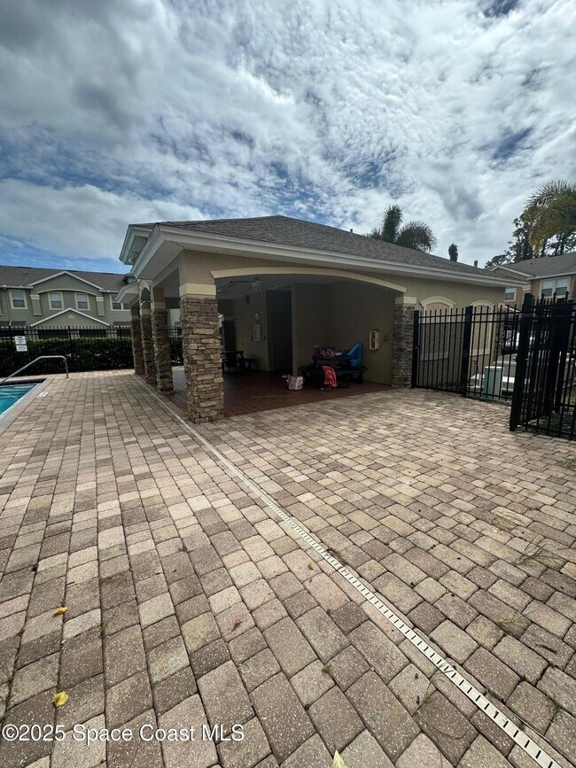 Building Photo - 4106 Meander Pl