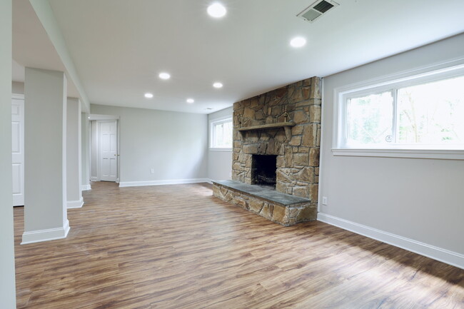 Building Photo - Welcome Home