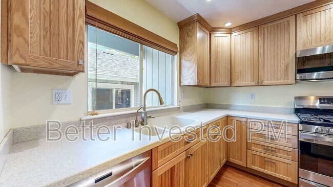 Building Photo - 57 Okelly Way