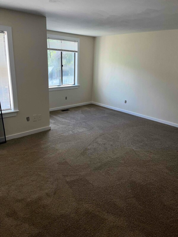 254 Misty Point Ln 254 Misty Point Ln Newport News VA 23603