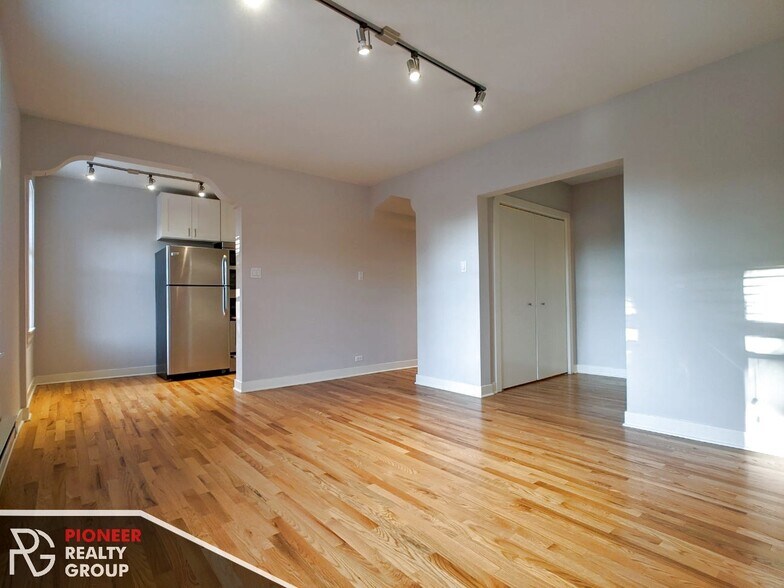 Building Photo - 2430 N Kedzie Blvd