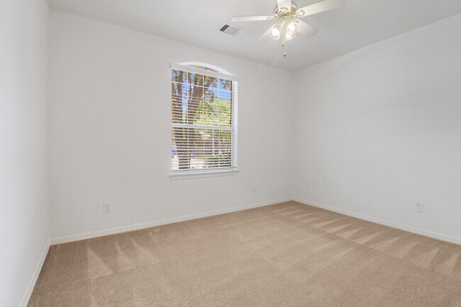 Building Photo - 3611 Rocky Ledge Ln