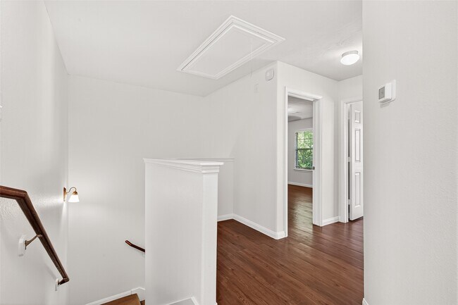 Building Photo - 5943 Stockholm Ct