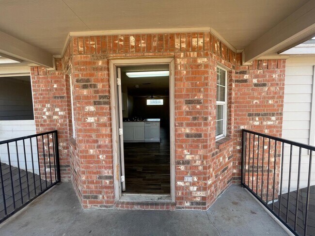 Building Photo - 5833 7th St