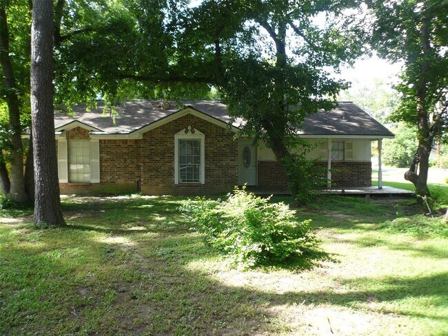 Building Photo - 3102 Greenlake Dr