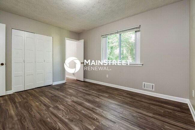 Building Photo - 3 Bedroom Pet-Friendly Home in Rex, GA with Main Street Renewal