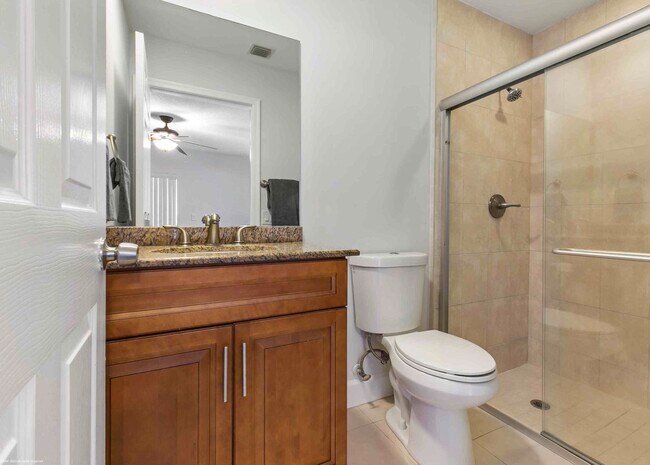 Building Photo - 1120 Hyacinth Pl