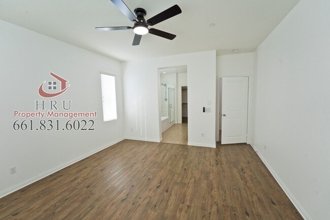 Building Photo - Stunning 4-bedroom, 3-bathroom home