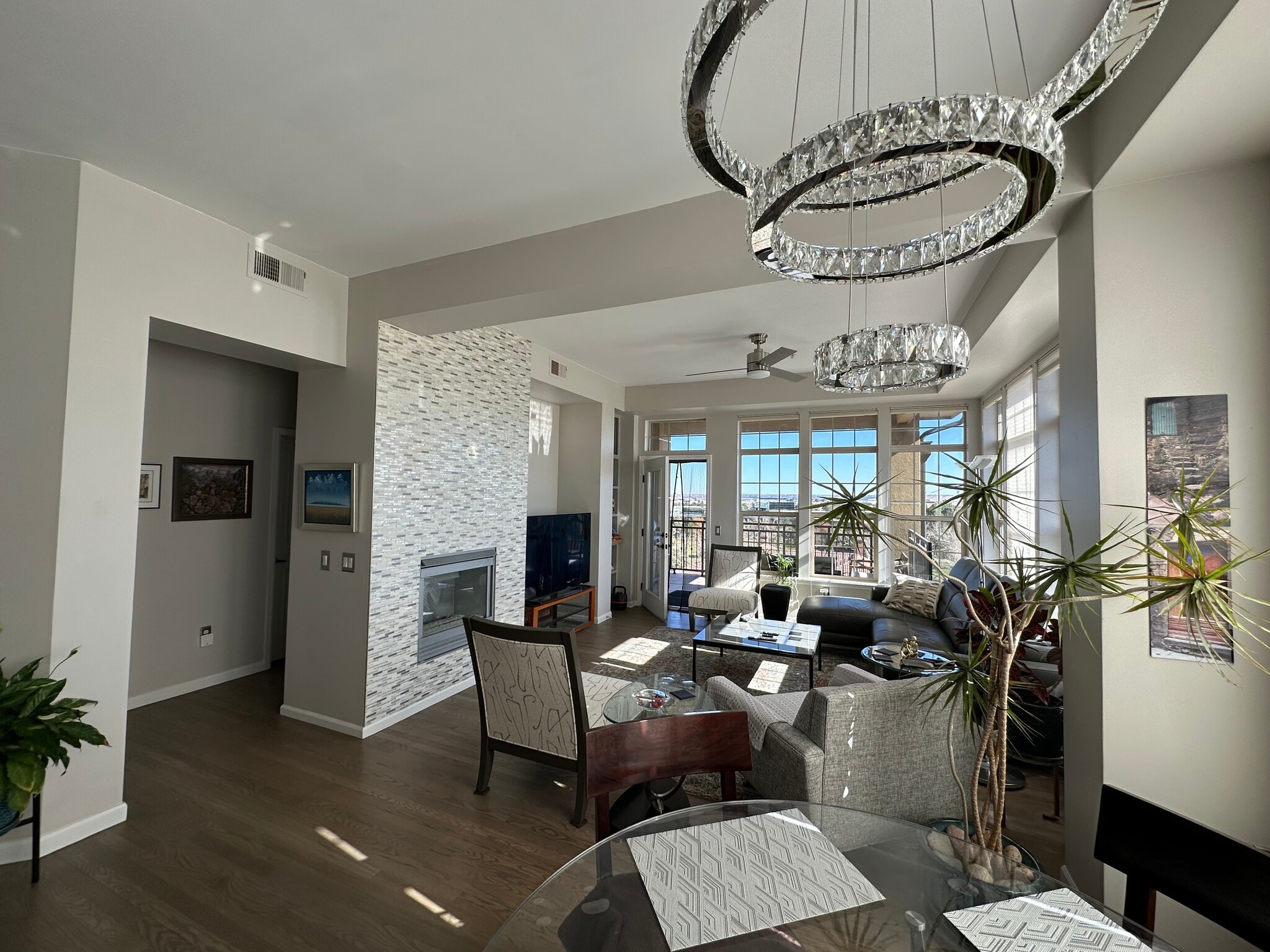 Building Photo - 7820 Inverness Blvd