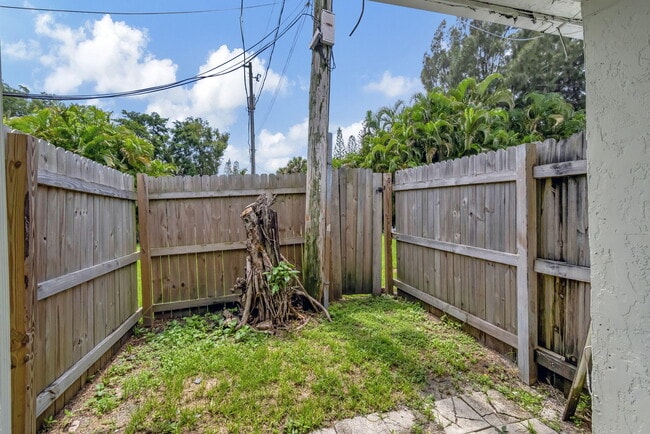 Building Photo - 4338 Forest Rd