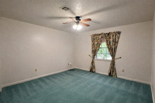 Building Photo - 11814 Cypresswood Dr