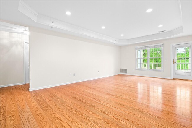 Building Photo - 24 N De Baun Ave