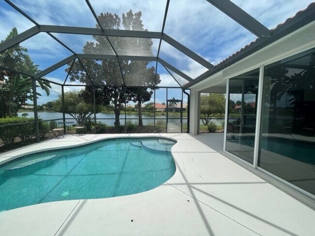 Building Photo - Osprey, FL 4BR/3BA Single Family Pool Home