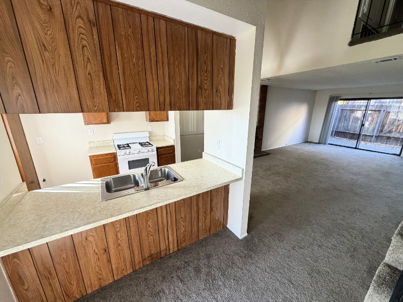 Building Photo - 510 Silverwood Ave